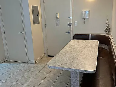 55f3eb97de8abbecebcf2bbbff2605f9-cc_ft_384