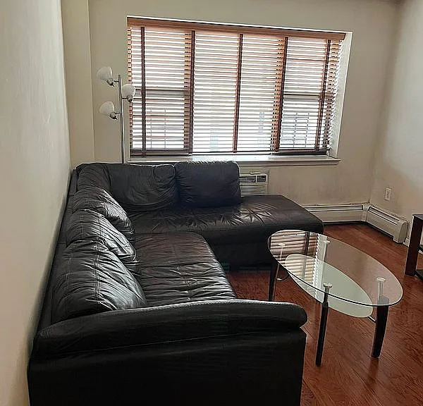 8d72689464bf092404cfac29c2cbcde7-cc_ft_768