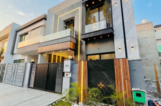 PKR 1.95 Crore – 5 Marla Double Story House for sale