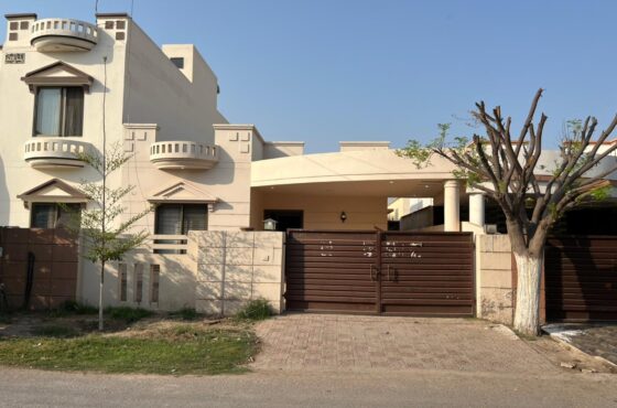 PKR 1 Crore 90 Lac-8 Marla Single Storey House for Sale